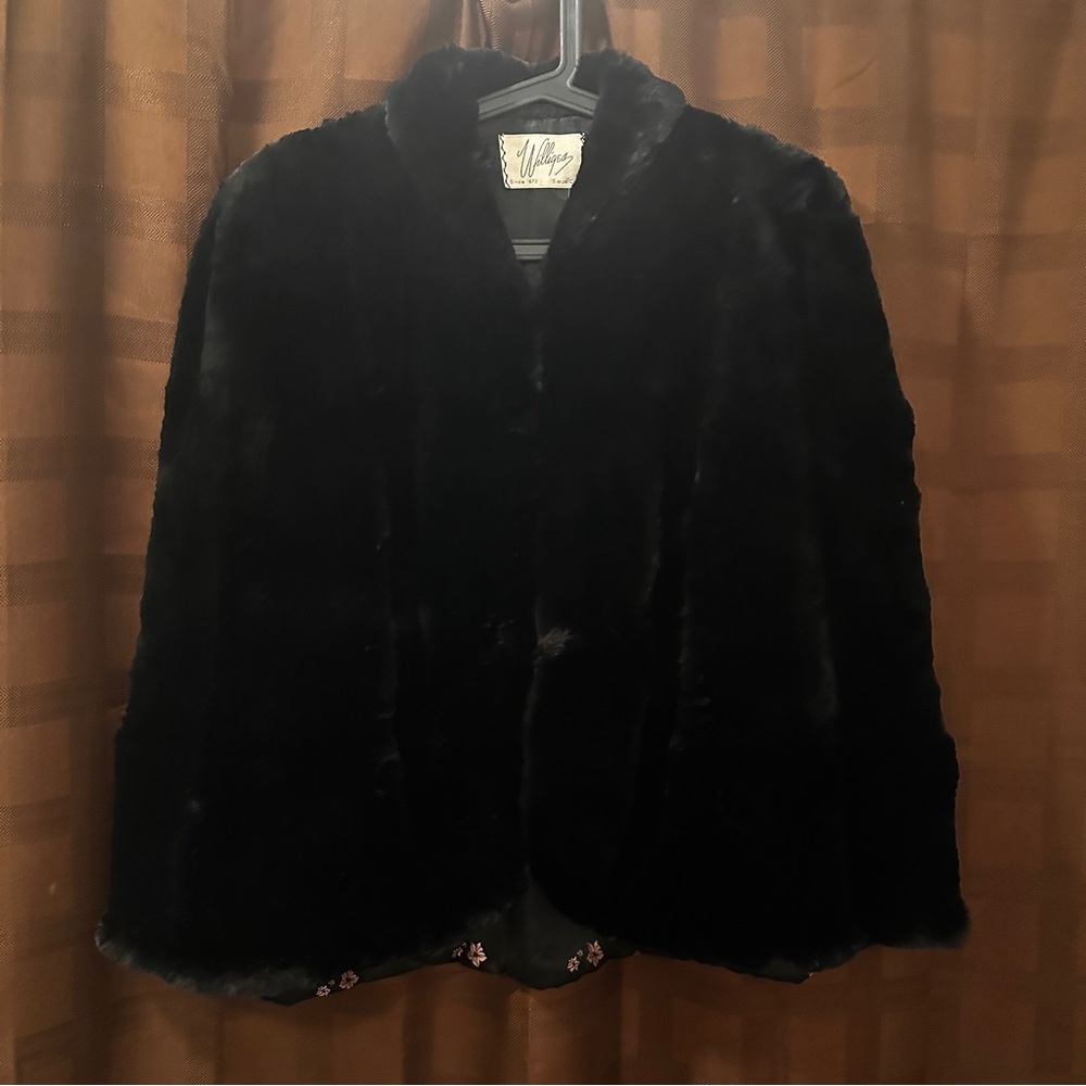 Williges of Sioux City since 1892 Vintage Black Faux Fur Cape Coat monogrammed